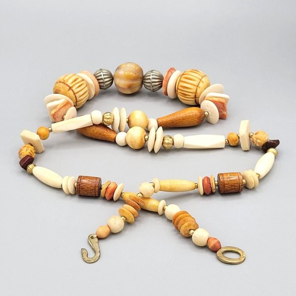 Wooden Brown White Beaded Chunky Necklace Gold Tone Metal Hook Clasp 28 in - Picture 9 of 10